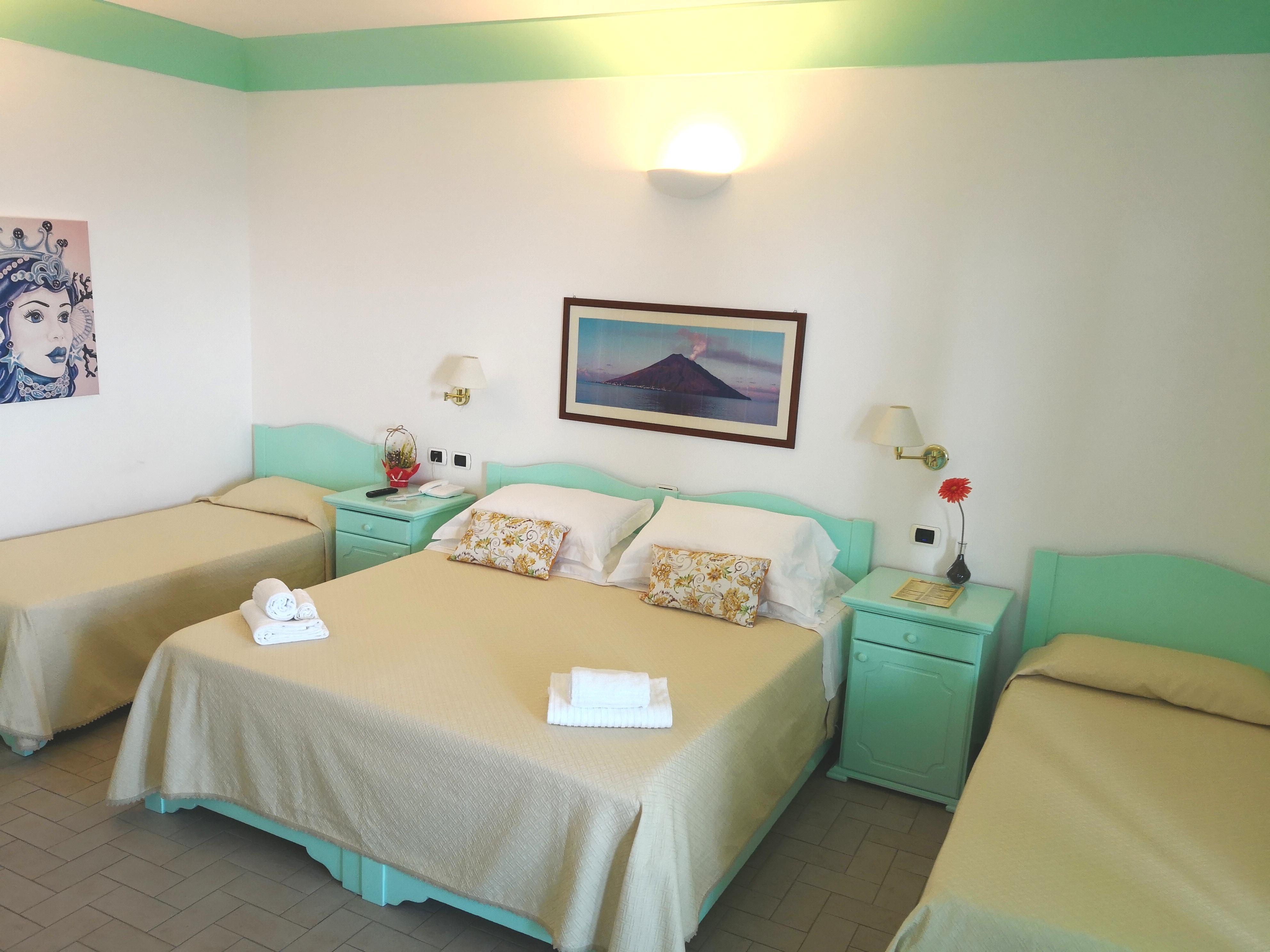 Hotel Ossidiana Stromboli Center Bagian luar foto