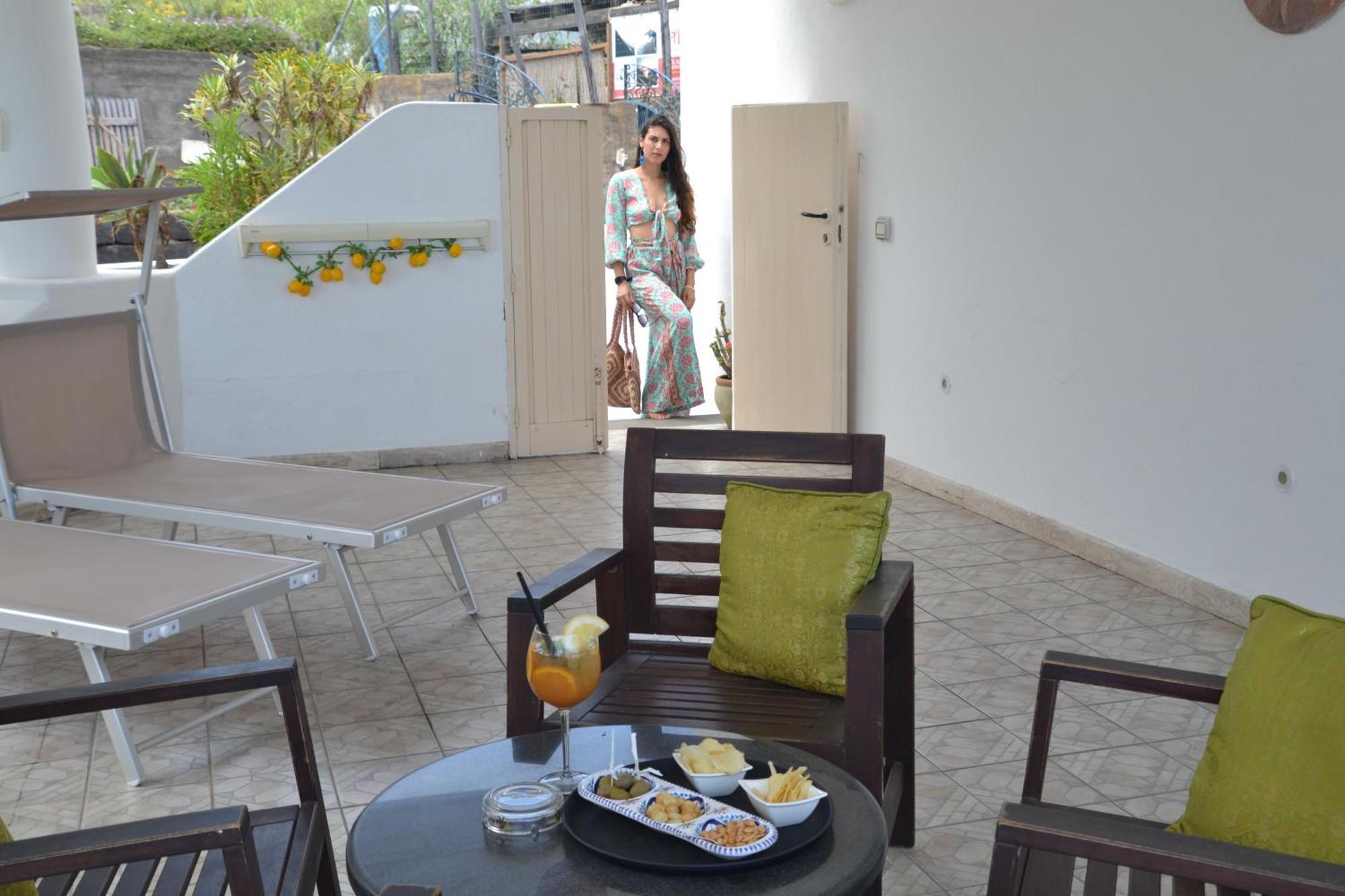 Hotel Ossidiana Stromboli Center Bagian luar foto