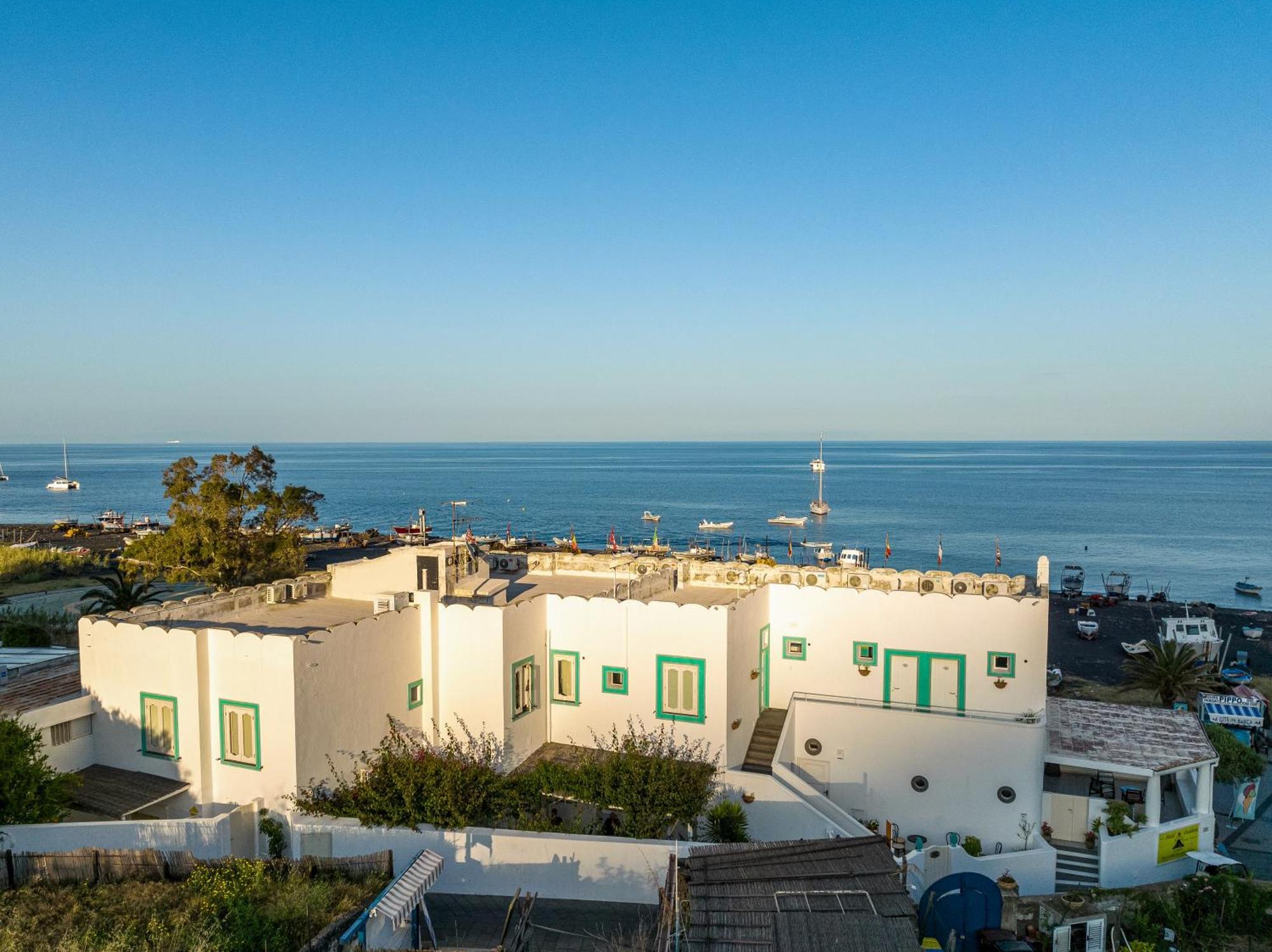 Hotel Ossidiana Stromboli Center Bagian luar foto