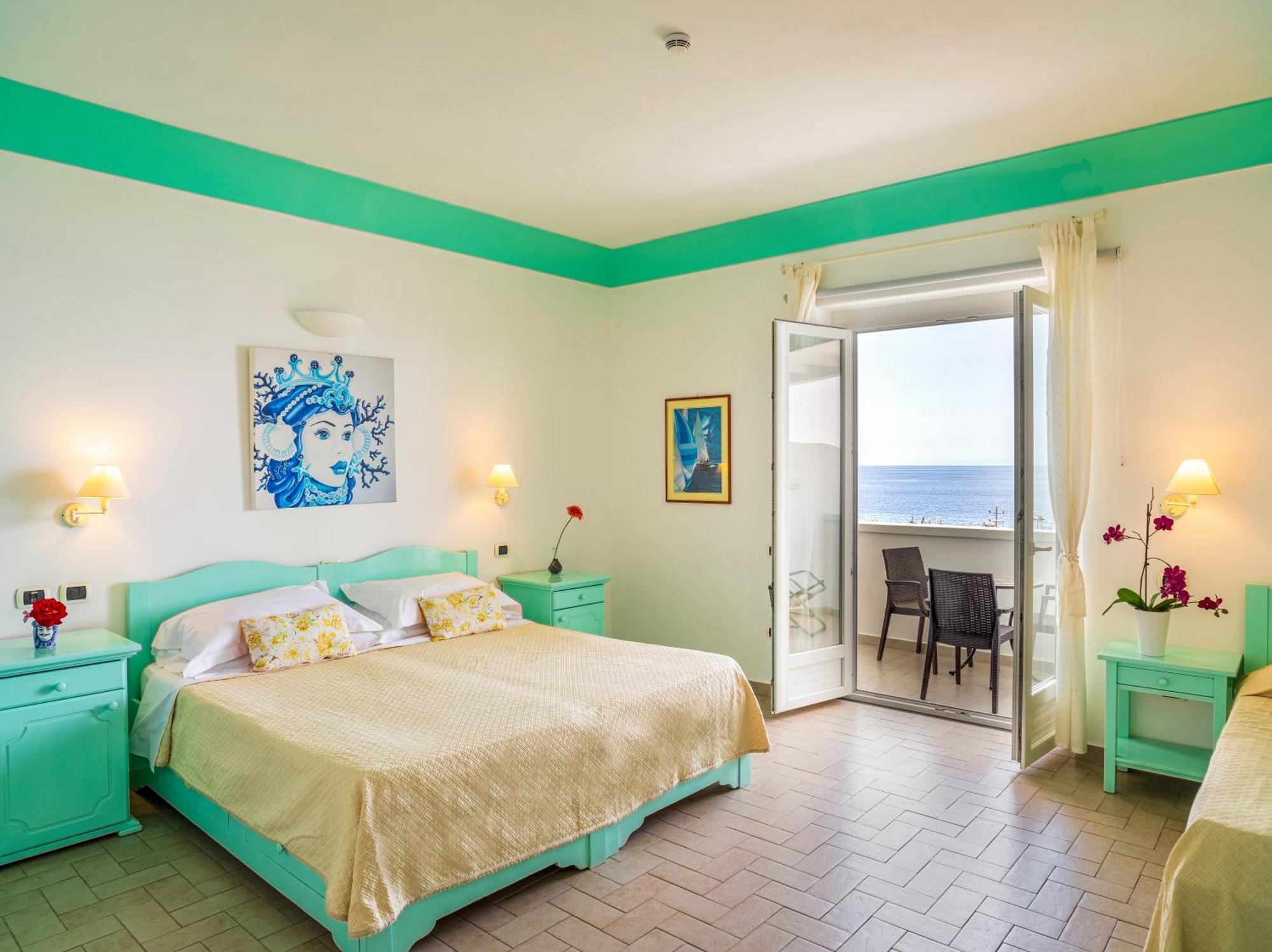 Hotel Ossidiana Stromboli Center Bagian luar foto