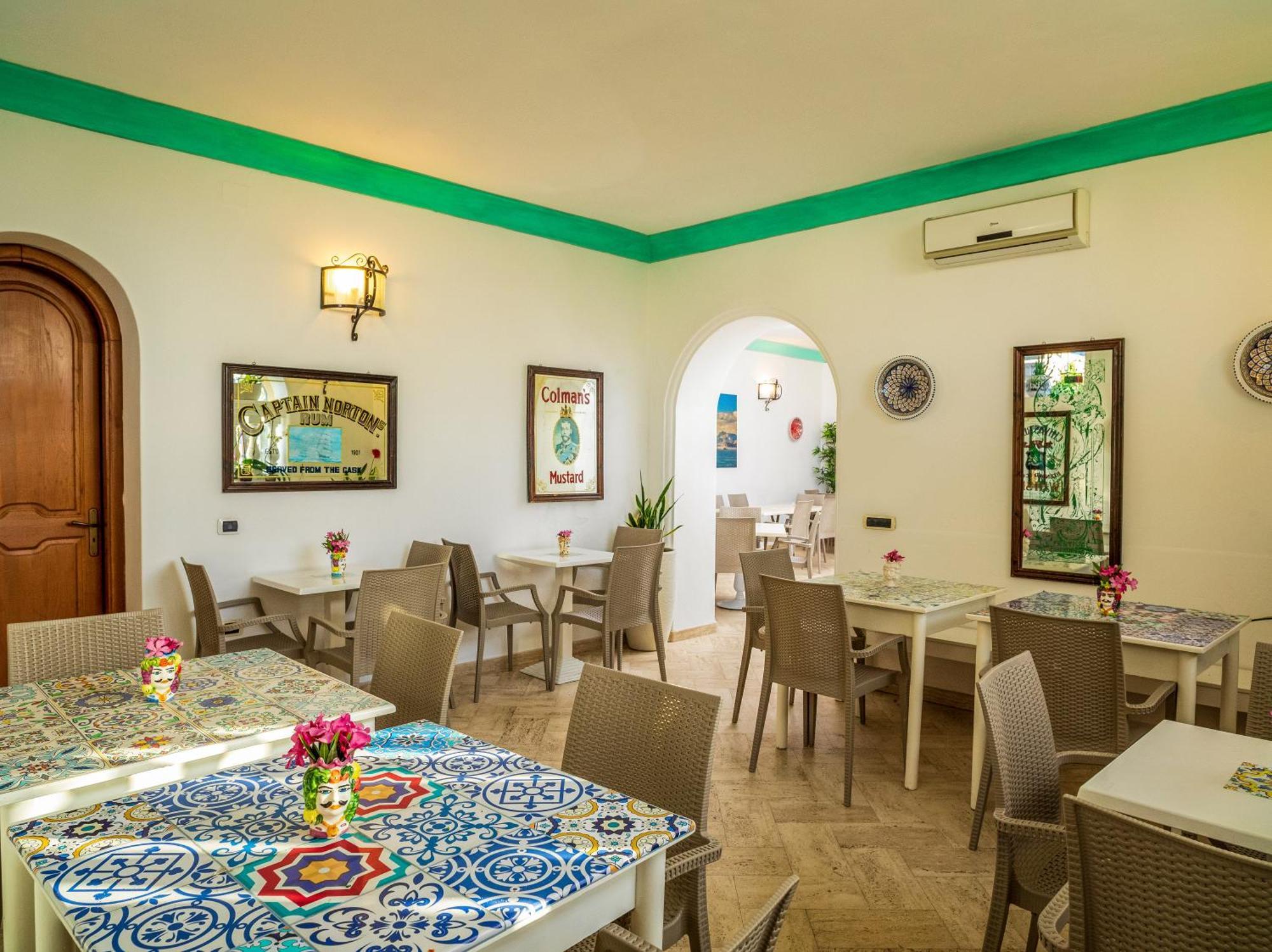 Hotel Ossidiana Stromboli Center Bagian luar foto